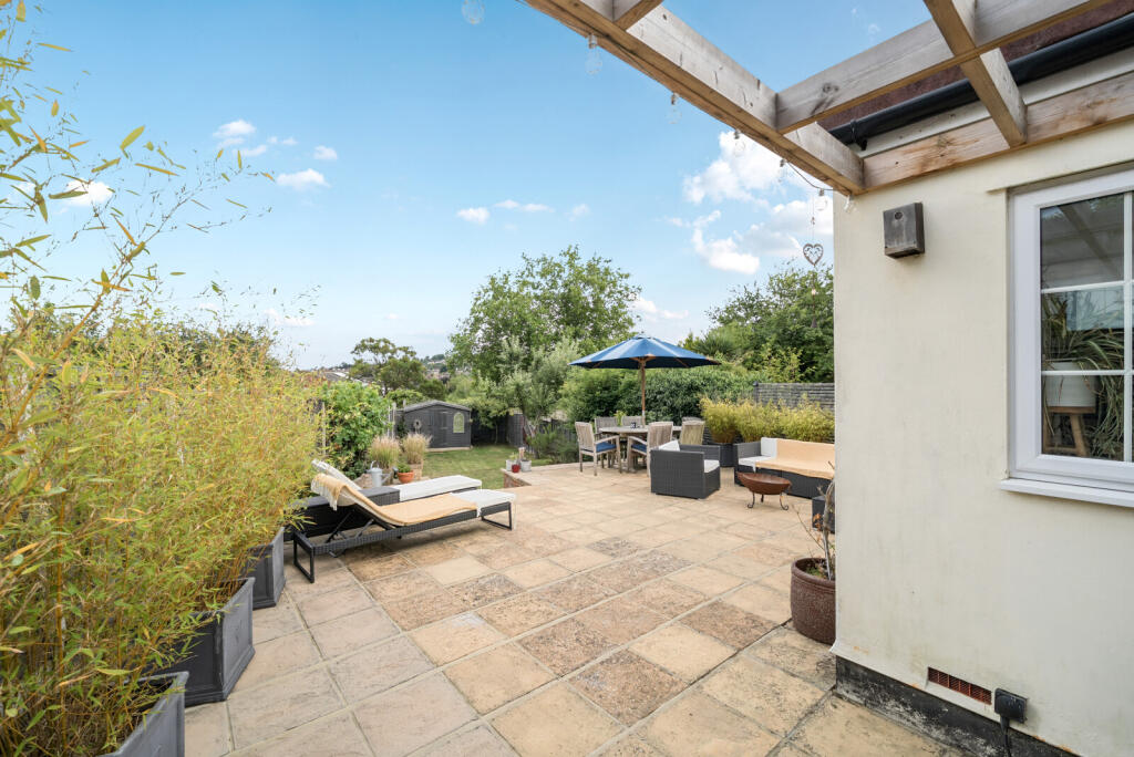 1334090-27-689064...