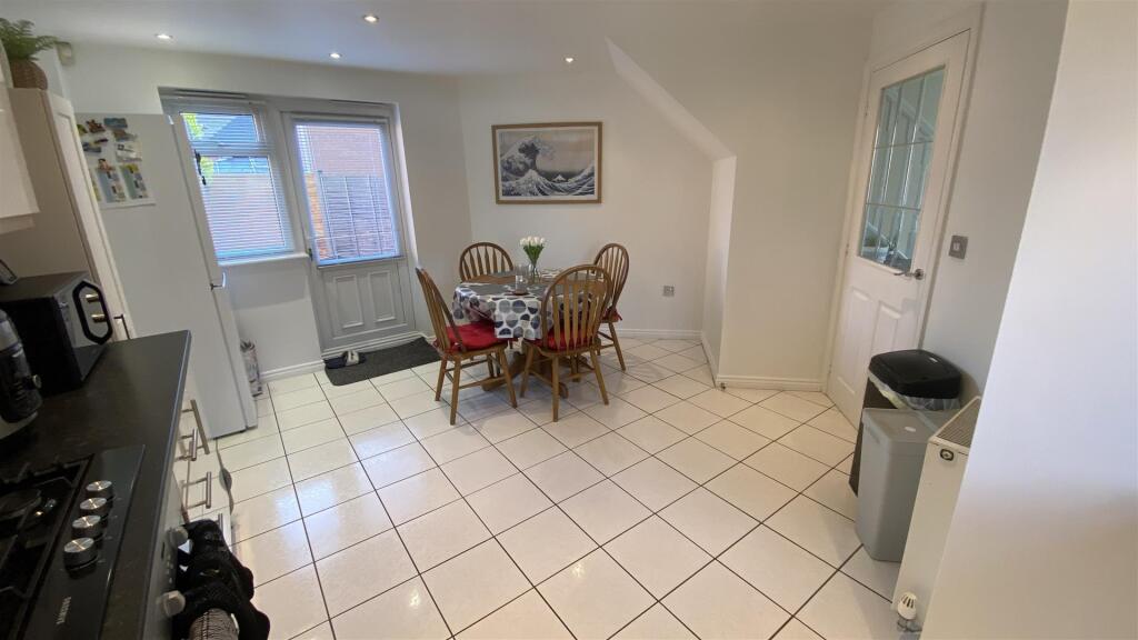 20250304_111324600_i