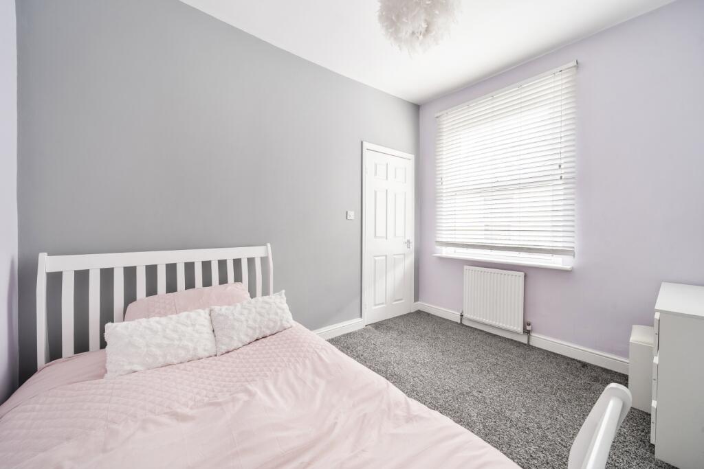 1383397-4-6926de666d187