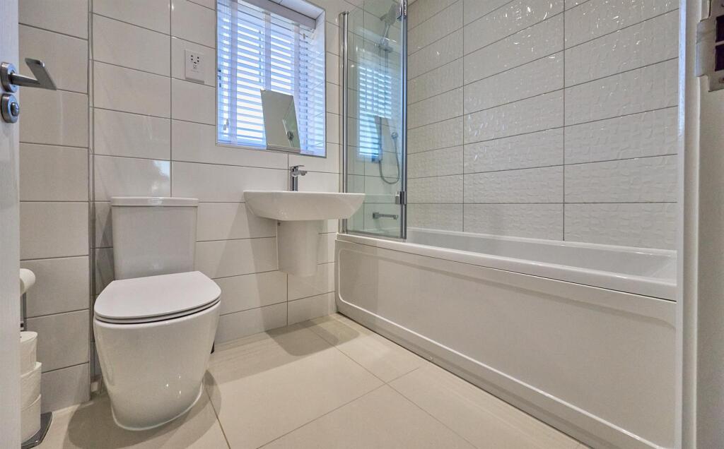 BATHROOM TO FRONT