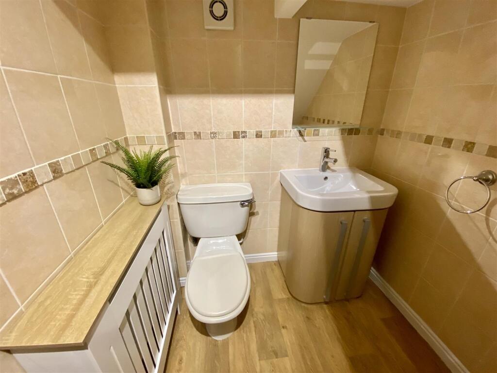 Bramleys Estate Agents - Sands Lane - Mirfield (31