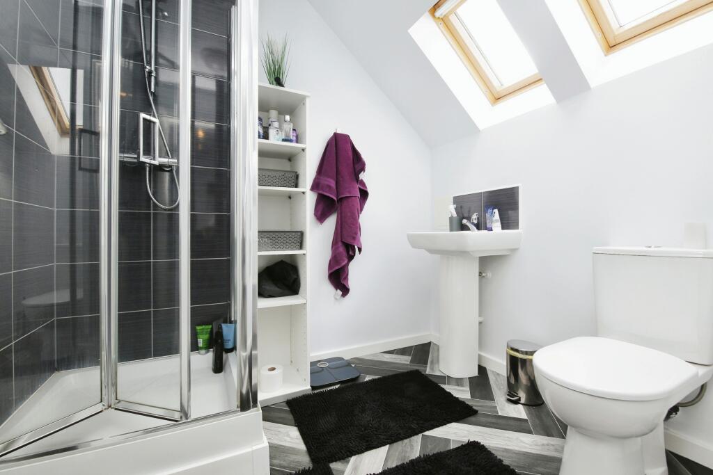 Master En-suite