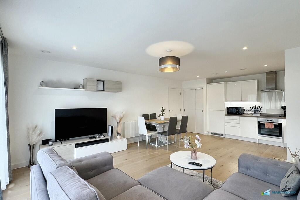 aaf6d49d-4f58-4dc...