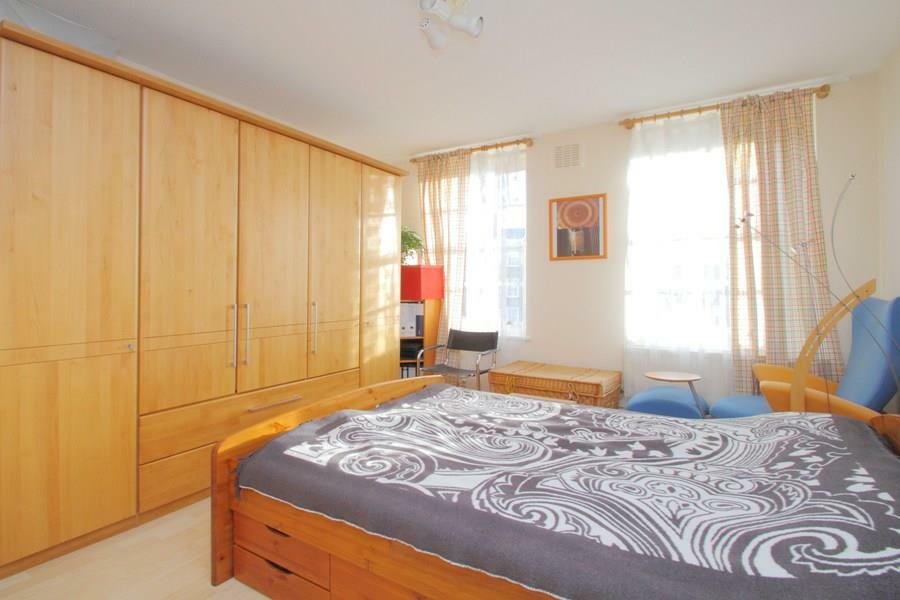 85_archer_house_bed.