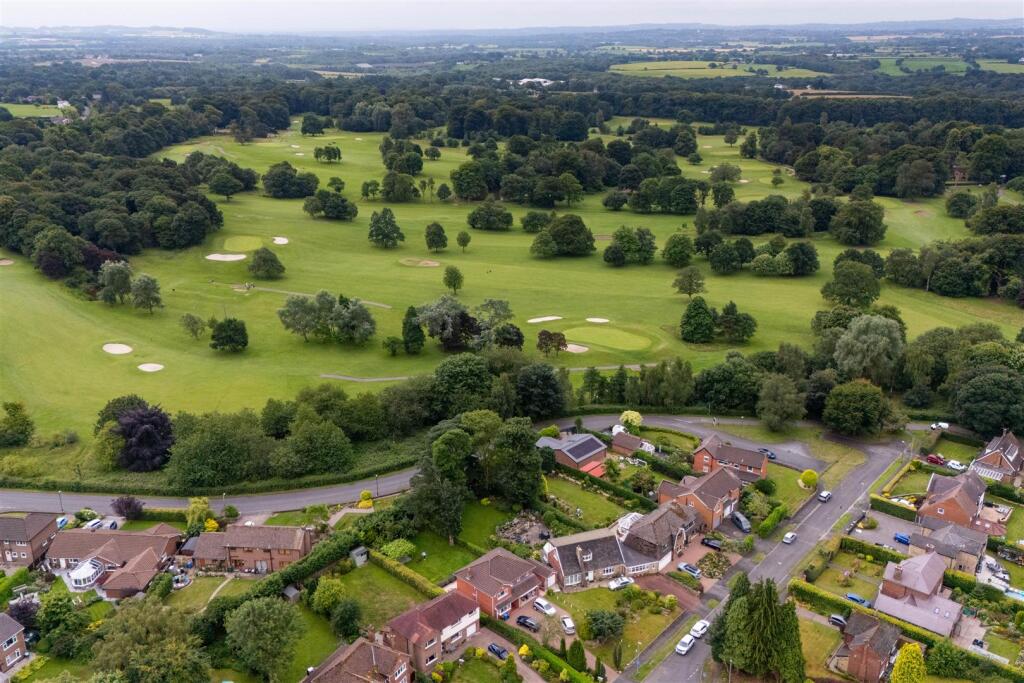 Aerial View - Surroundings