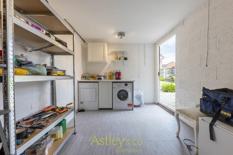 garage/utility