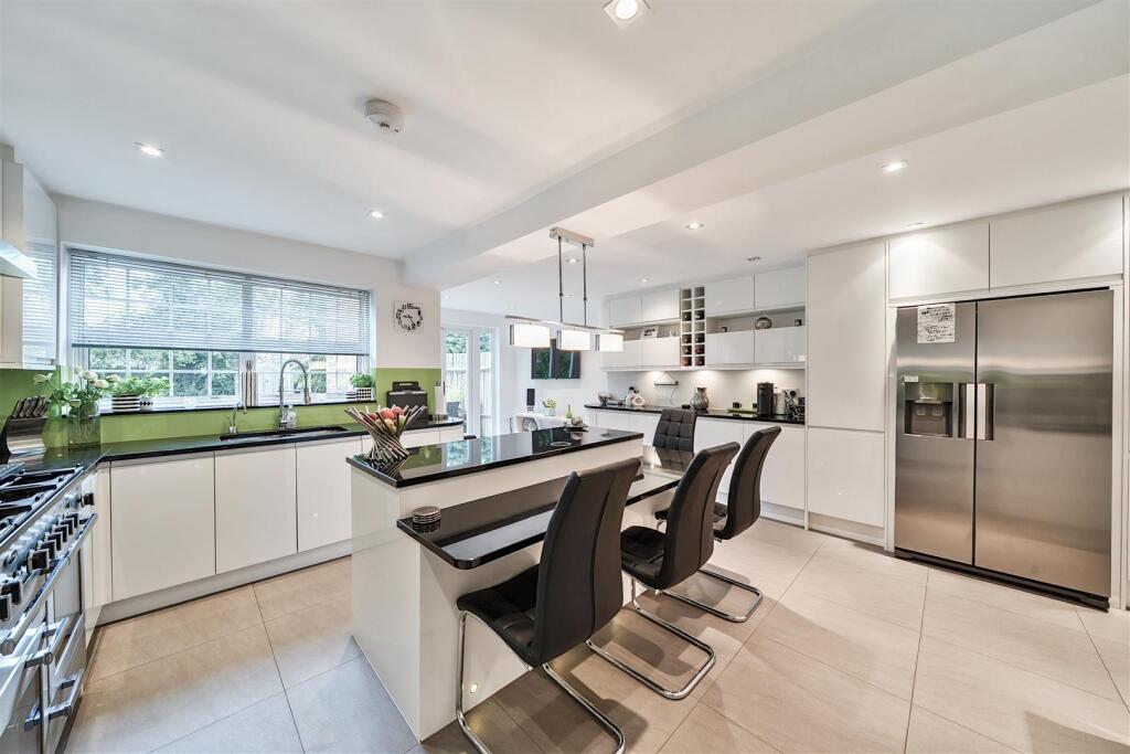 Kitchen/Diner/Morning Room: