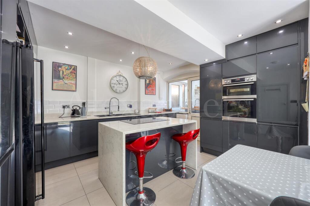Breakfast Kitchen