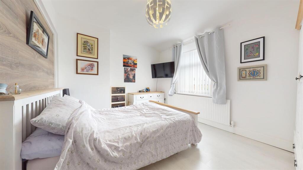 Richmond Avenue Bedroom