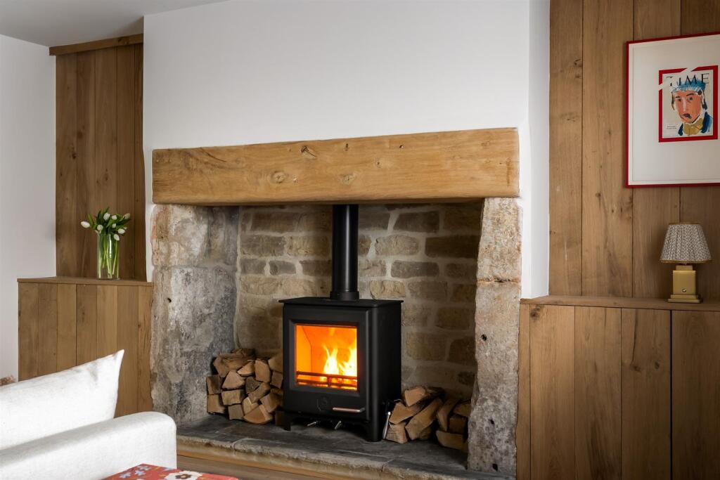17 - Long Cottage - GL54 4AF - Web.jpg