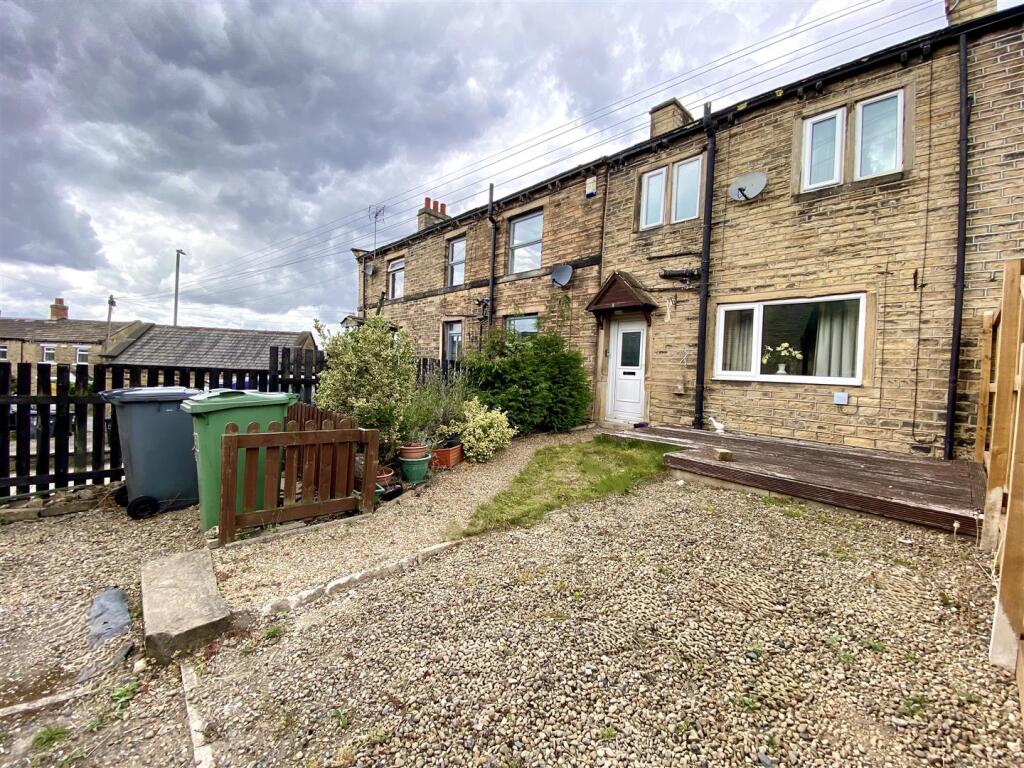 Bramleys Estate Agents - Kirby Row - Kirkheaton (1