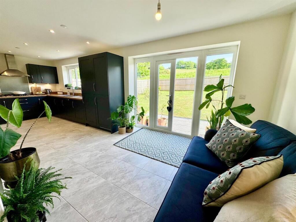 PHOTO-2025-05-21-07-30-25 (21).jpg