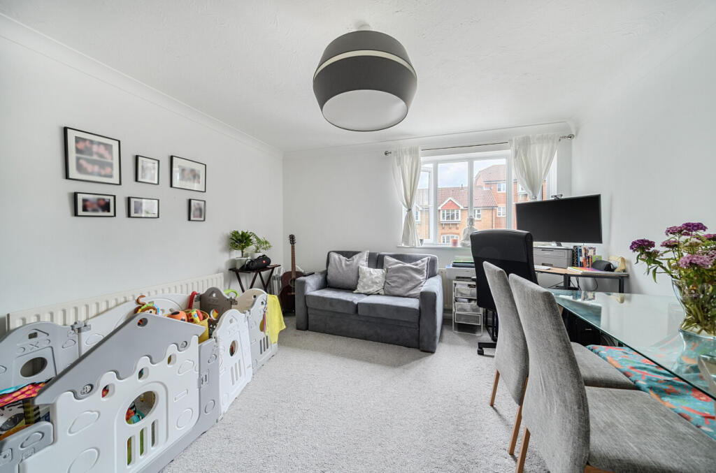 1297761-12-683731...