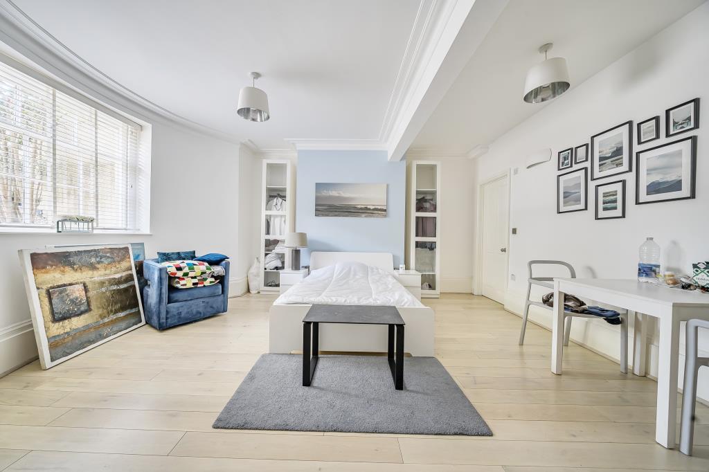 Studio / Reception / Bedroom