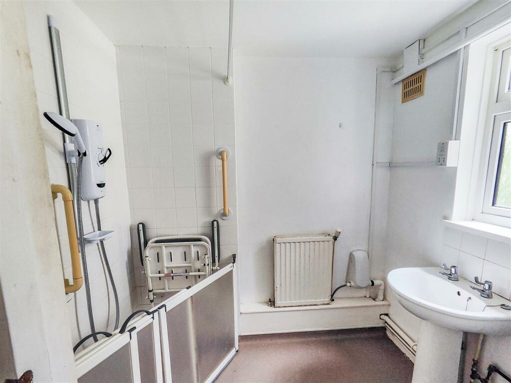 Hollis Morgan Auctions