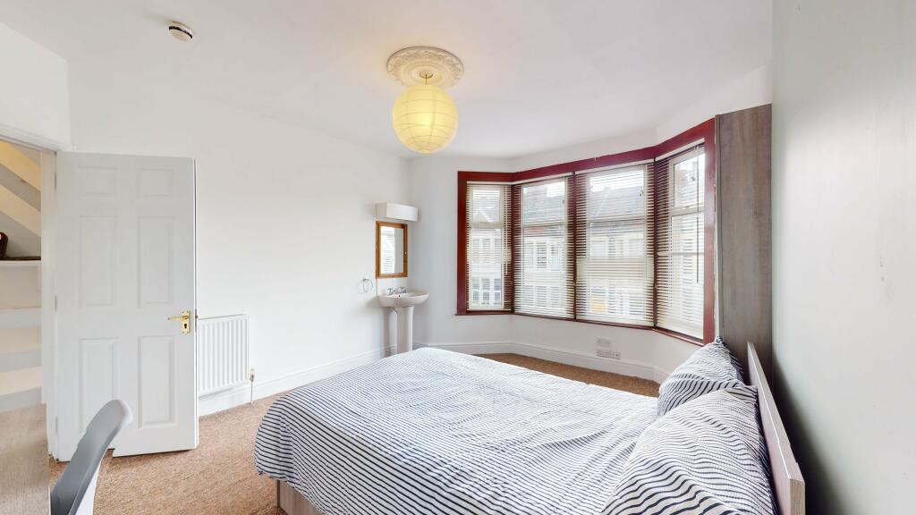 38-Brentry-Road-1006