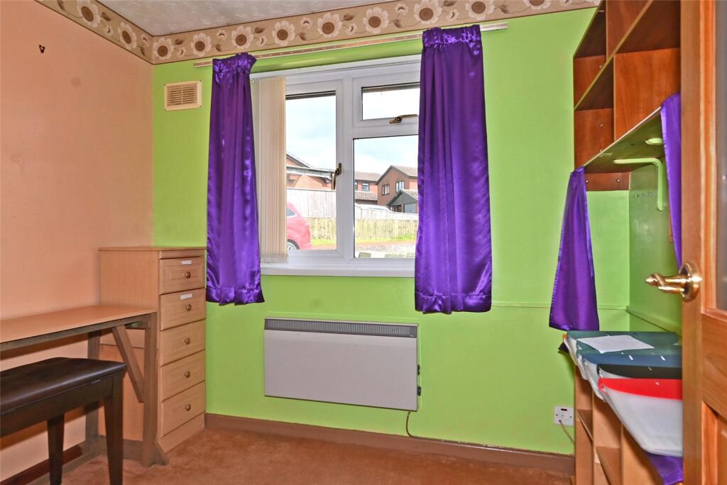 Bedroom 1 / Study
