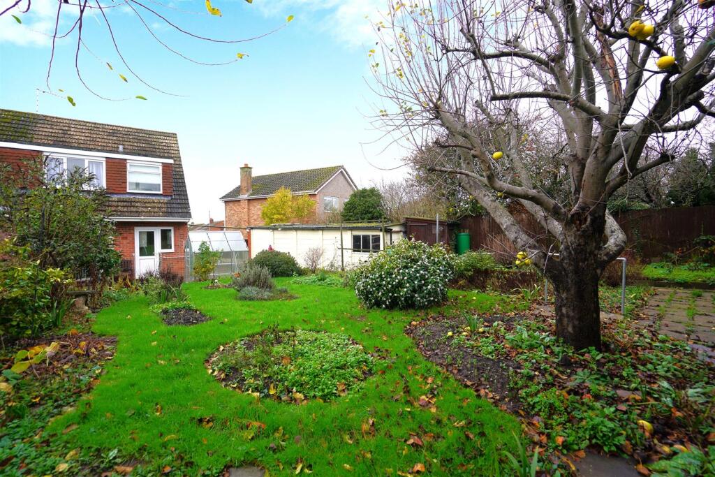 67 Ashford Gardens-13.jpg