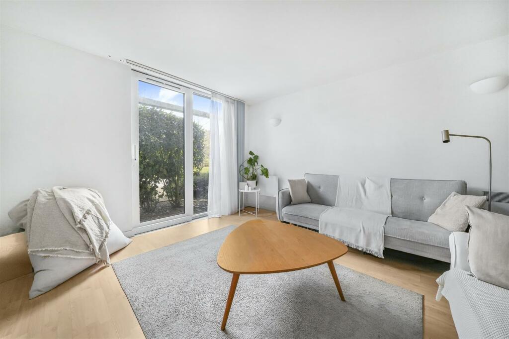 Reception Room (3).jpeg