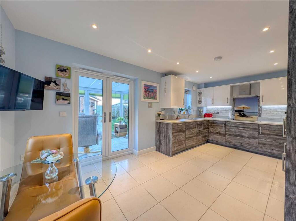 Kitchen / Diner