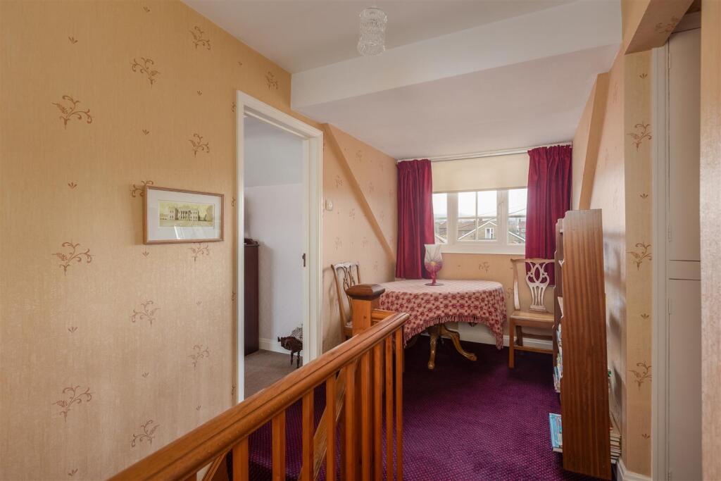 Station Road 9A Landing-1.jpg