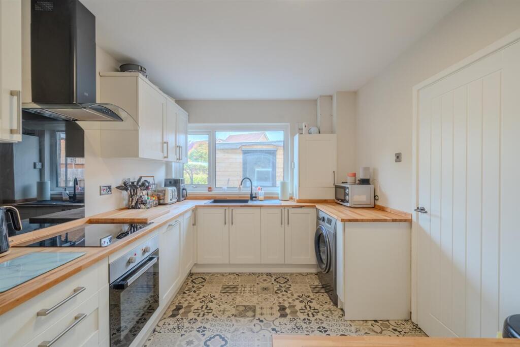 2 Stokes Drive-9.jpg