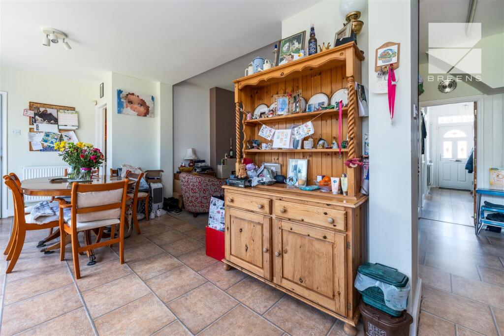 252 Hale End Road_0030.jpg