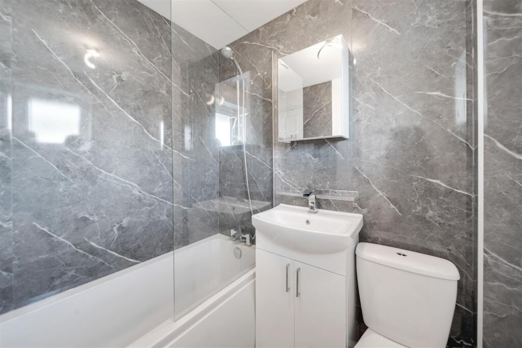 56 Kestrel Road-20.jpg