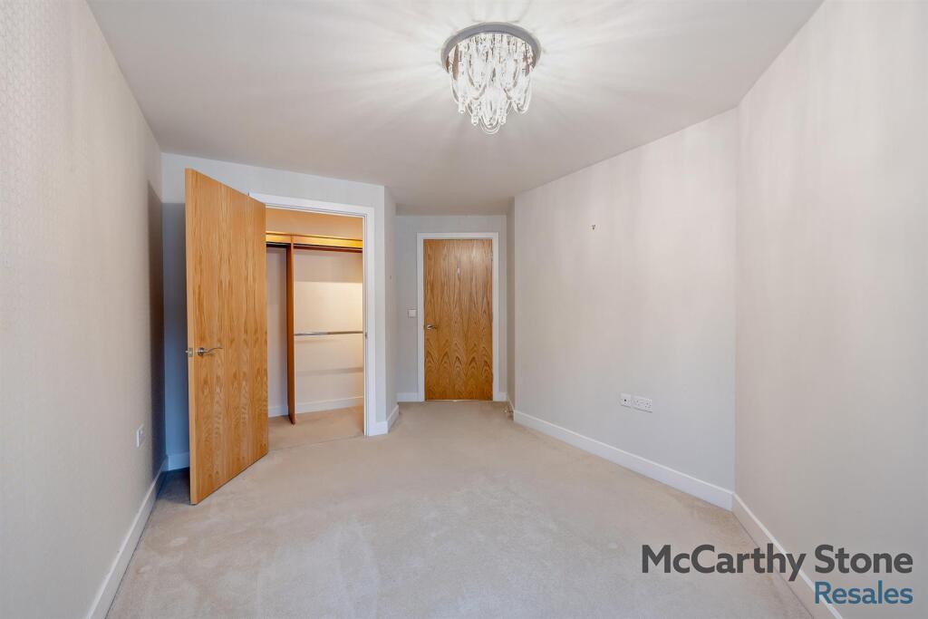 8636511-interior20-800.jpg