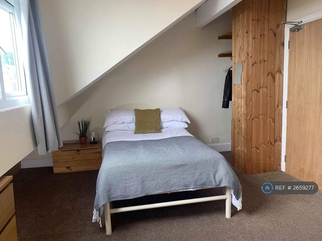 Bedroom 5