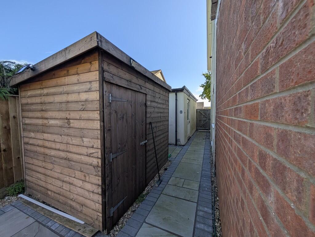 PXL_20250909_0935...