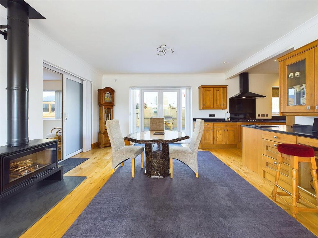 Dining Area.