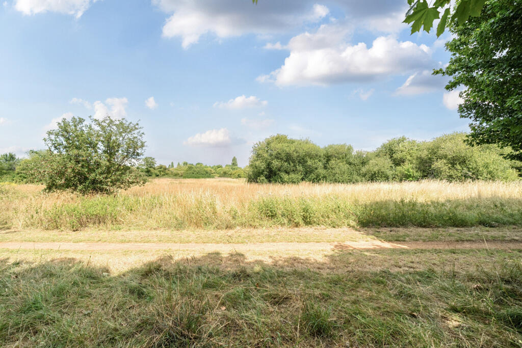 1327275-20-687e29...