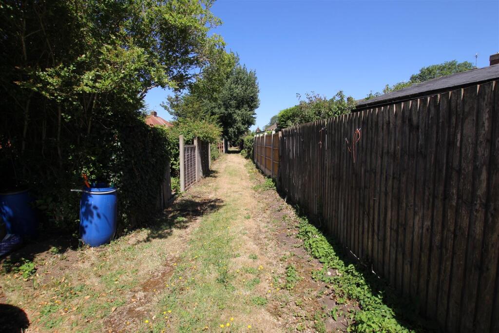 ACCESS TO GARAGE &amp; PARKING