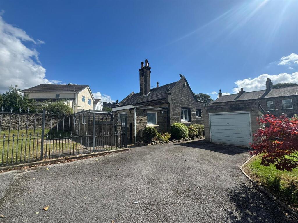 Rear Garden and Garage