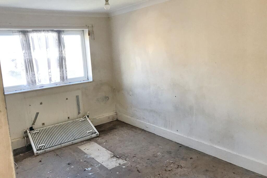 10 Buckerills, Pitsea, Basildon, Essex, SS13 3EP