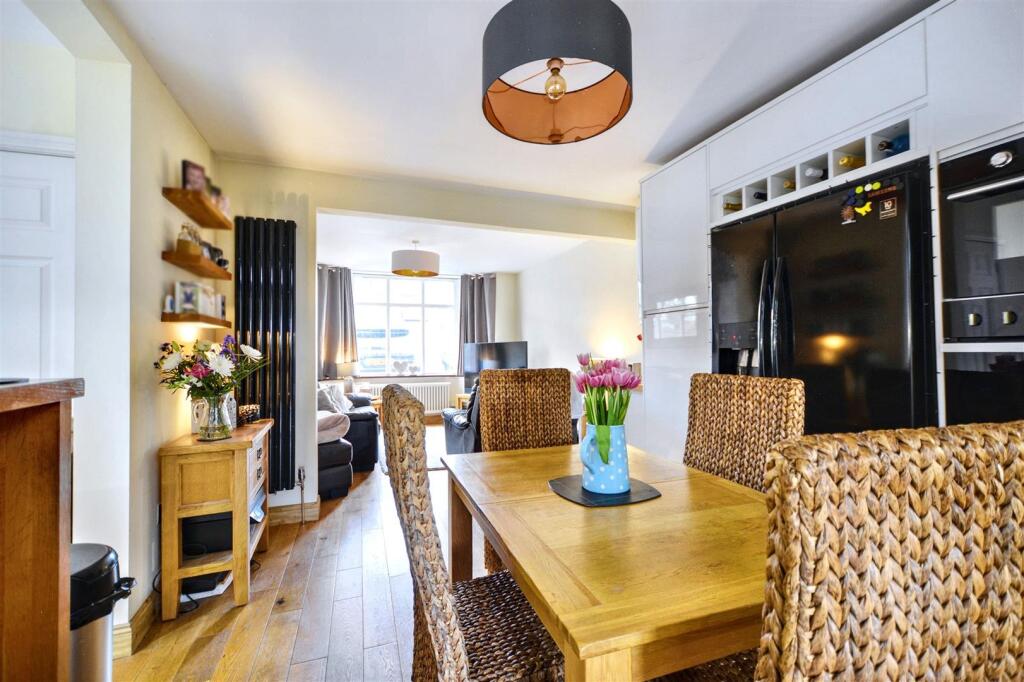 Dining Room_2.jpeg