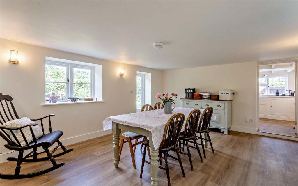 Breakfast Room