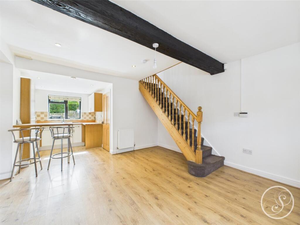 KITCHEN/LIVING SPACE