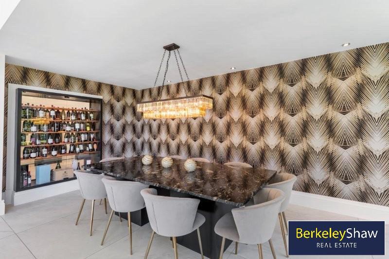 24036c80--4103-9EA1-5558787F253A-41112-000005D9F08