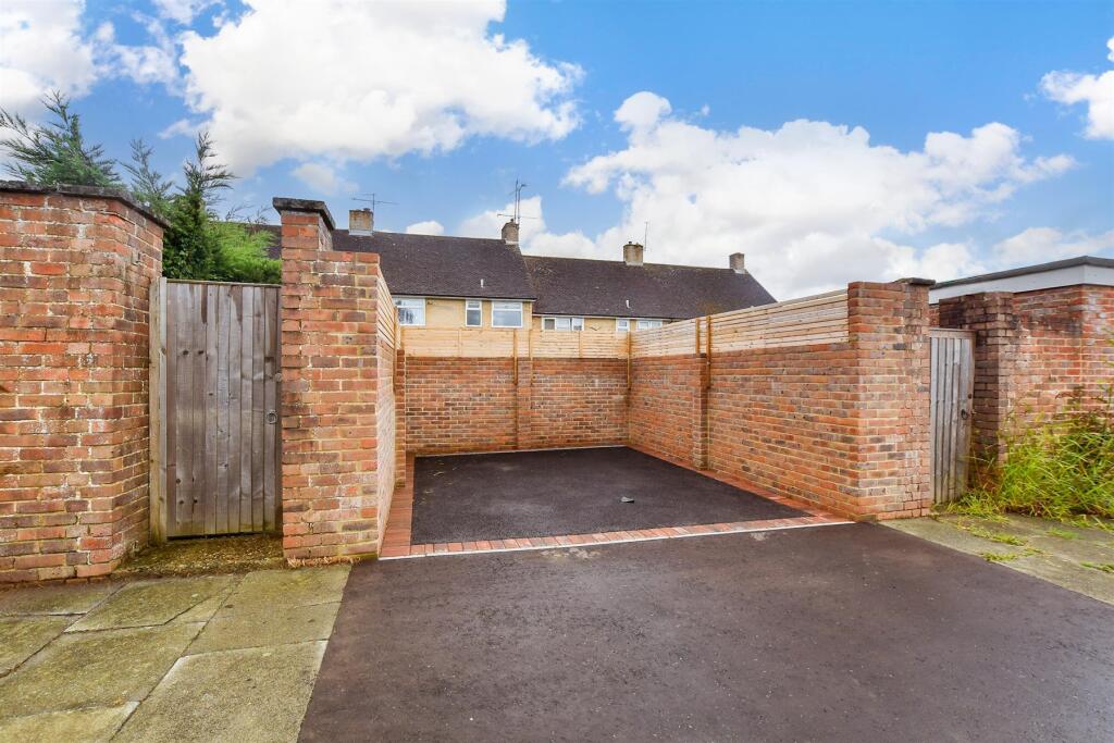 Driveway/Parking