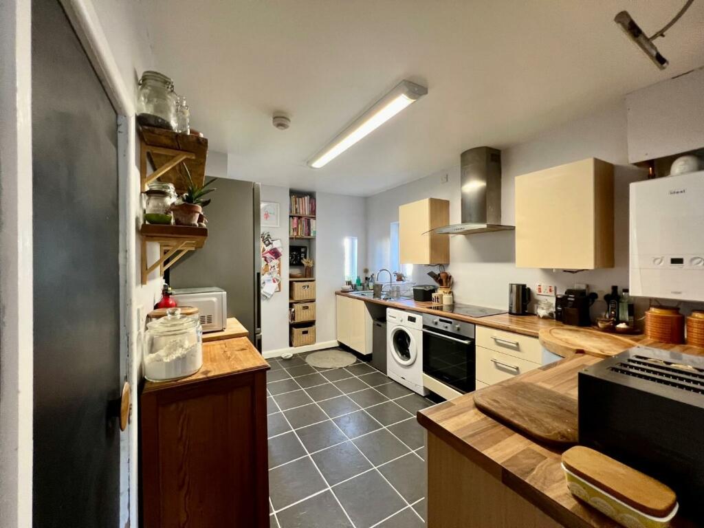 15 kings kitchen.jpg