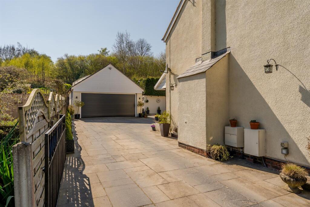 172 Wallerscote Road, Weaverham.-2.jpg