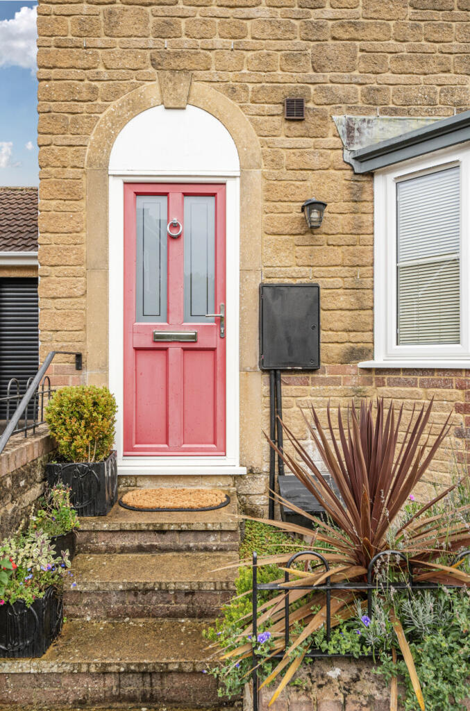 1347021-26-68c066...