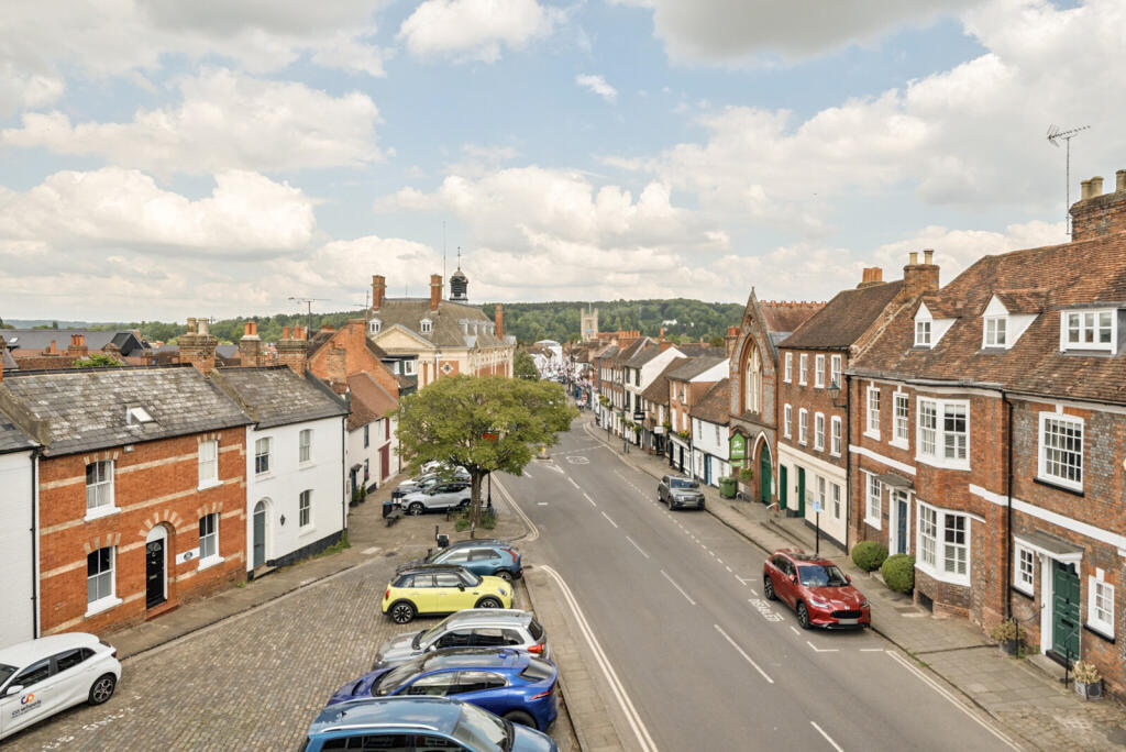 1294945-5-682b4e4...