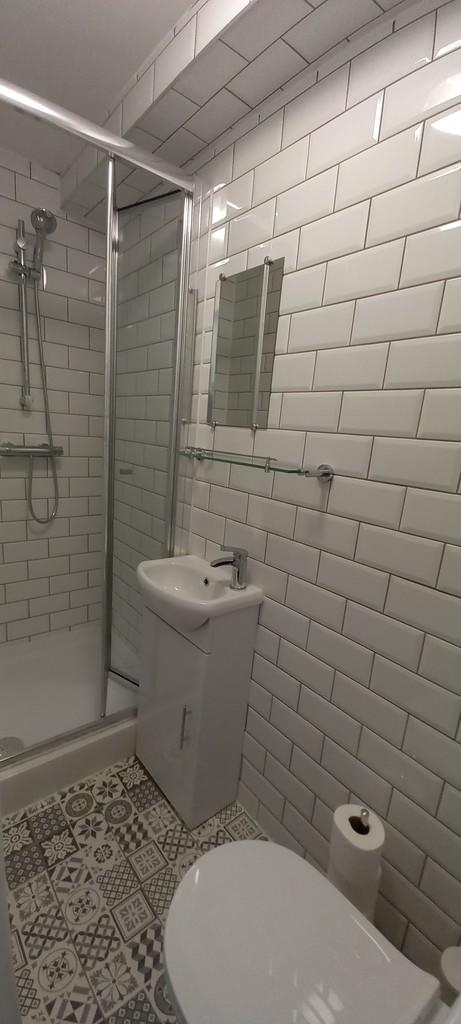 ROOM 1EN-SUITE