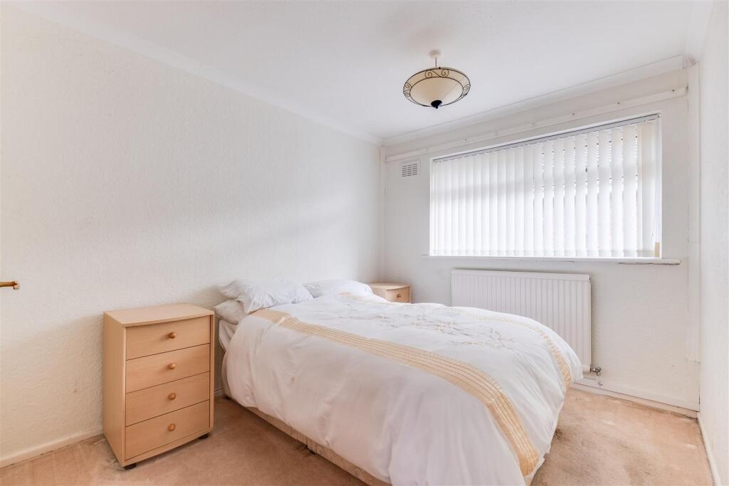 Constables - Rockfarm Close-10.jpg