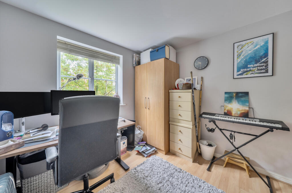 1365847-2-68ece22...