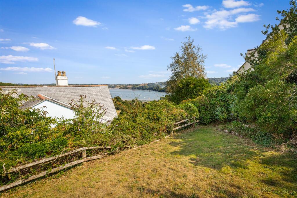 A08 - Bluebird Cottage, Dittisham, The Level - 250
