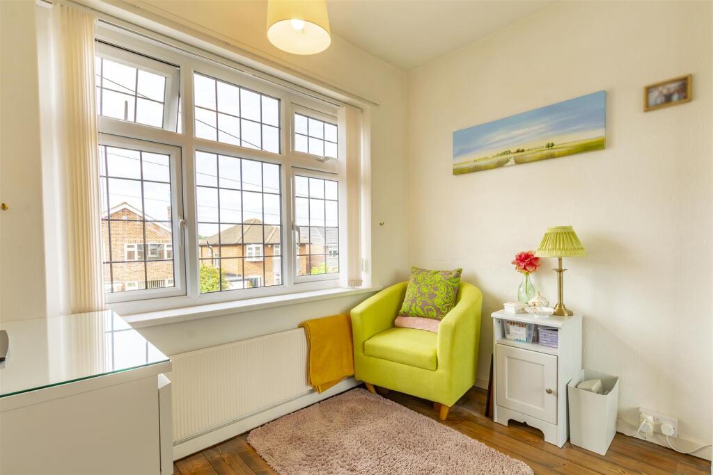 Bed 3 (2)-HDR copy.jpg